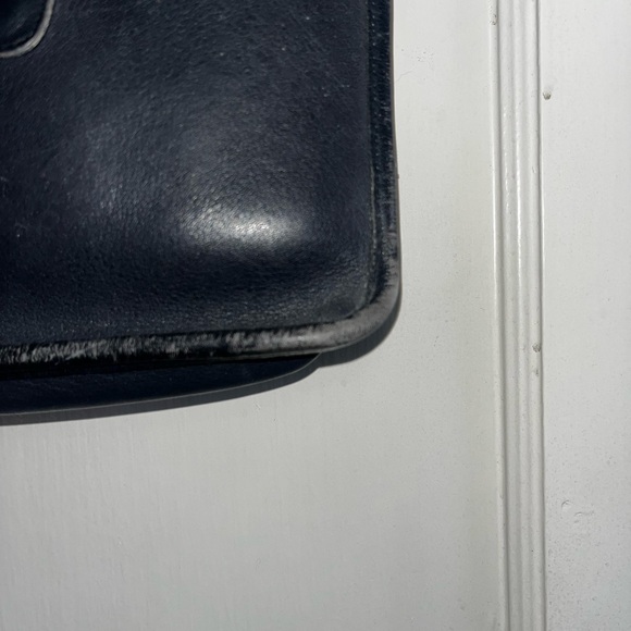vintage Coach Slim Satchel in black glovetanned leather. - Picture 5 of 11